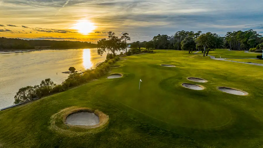 Glen Dornoch Waterway Golf Links golf course