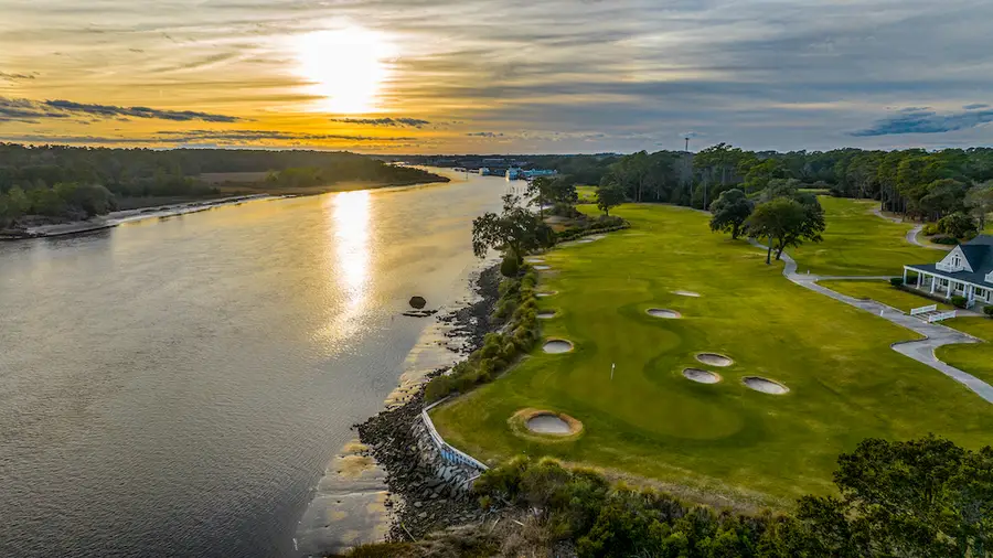 Glen Dornoch Waterway Golf Links golf course
