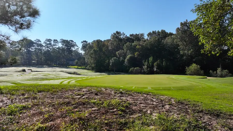 Lions Paw Golf Links golf course