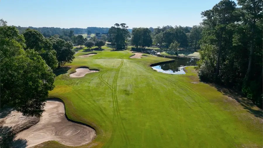 Lions Paw Golf Links golf course