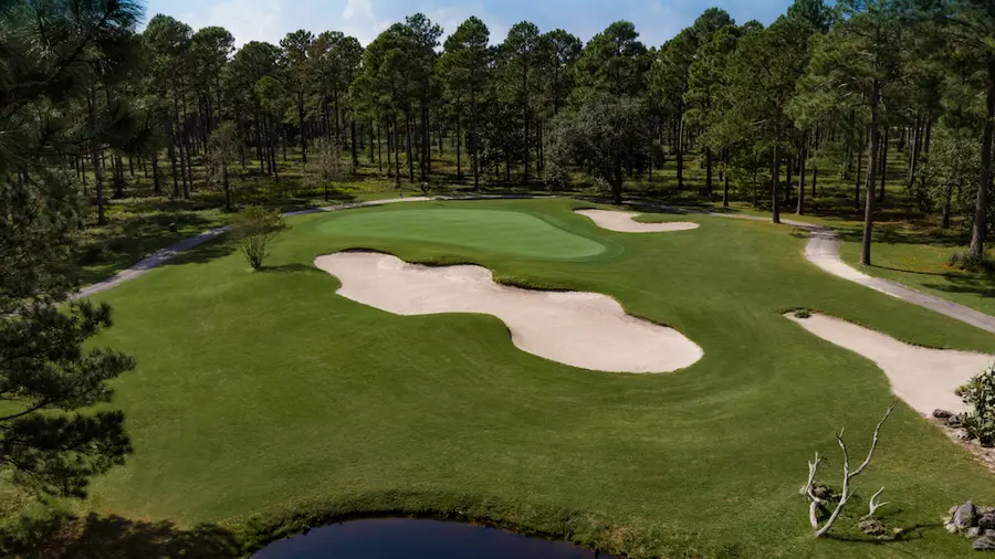 The Pearl Golf Links golf course