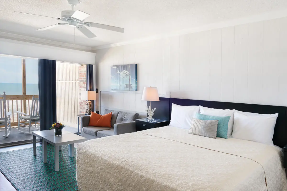 The Oceanfront Litchfield Inn