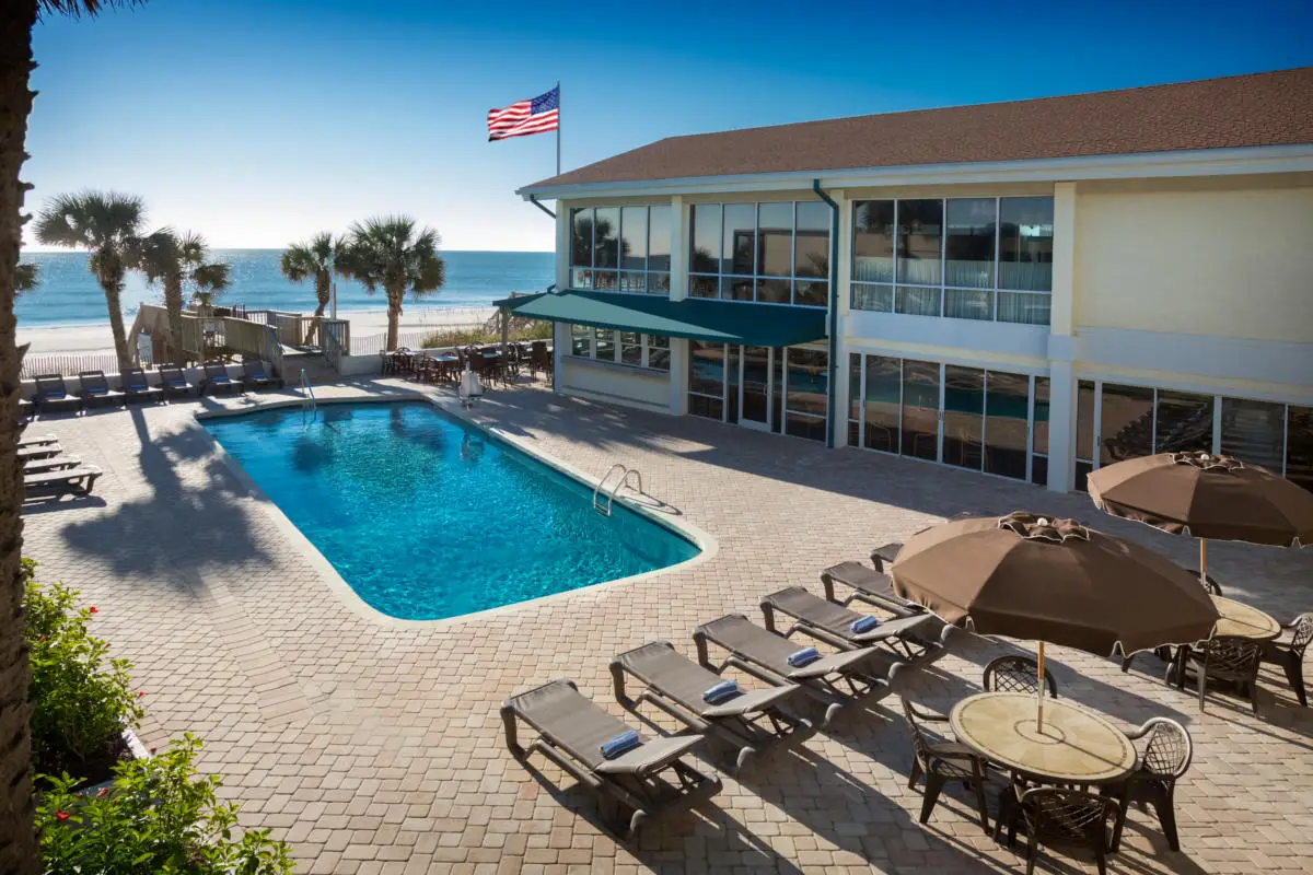 The Oceanfront Litchfield Inn