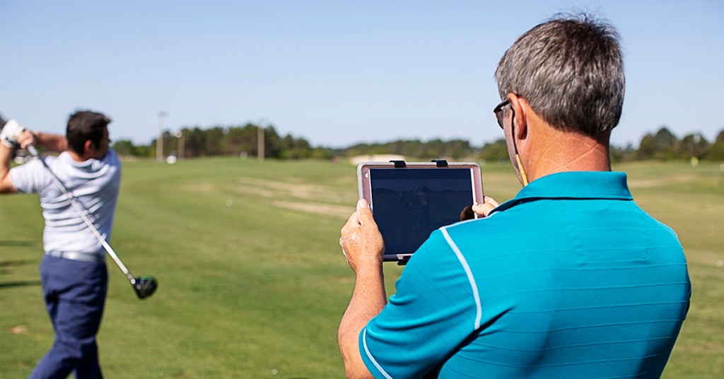 golf-school-training-with-ipad-1024x536